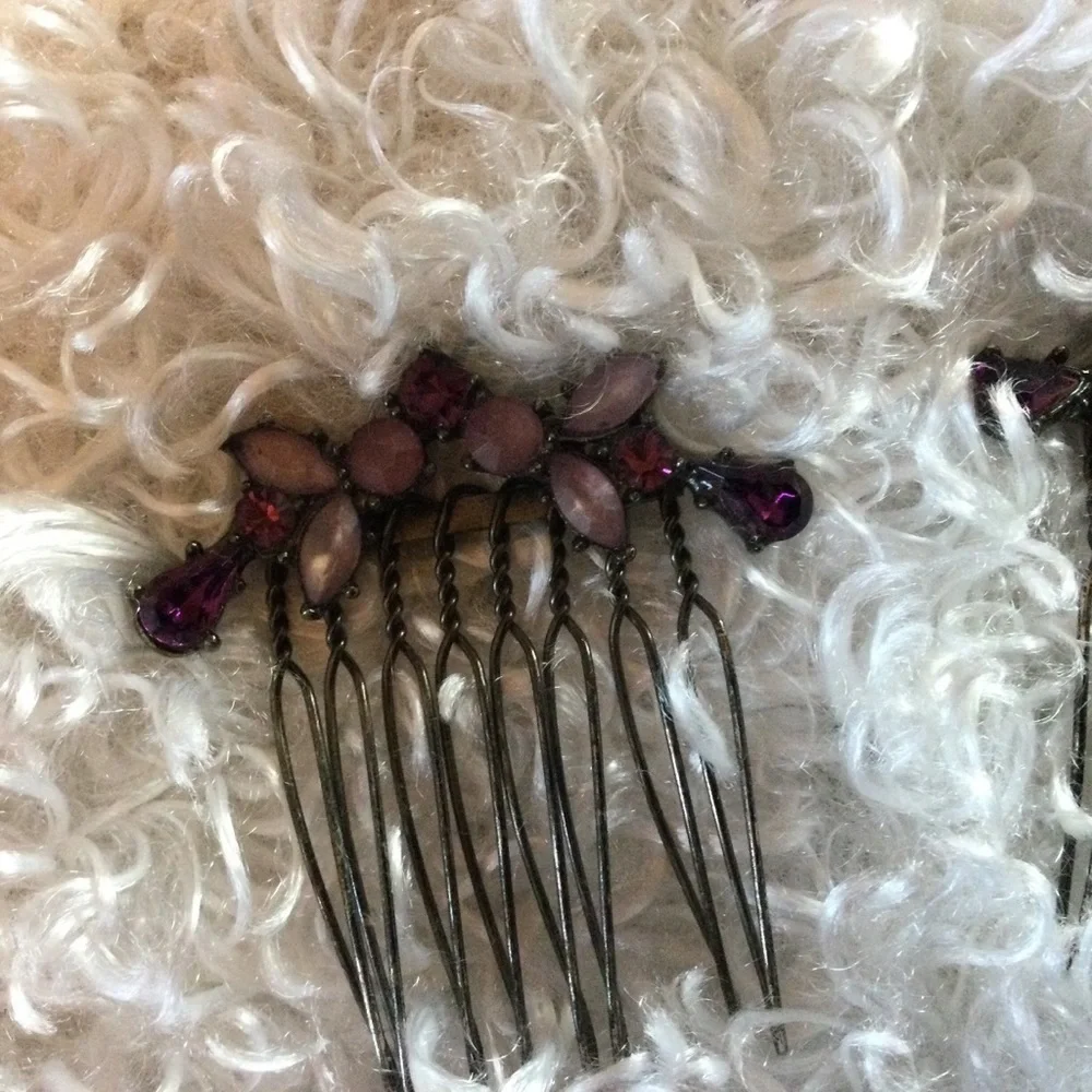 Vintage Pair of Purple and Lavender Rhinestones Hair Pins